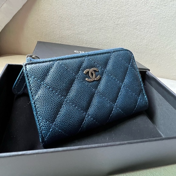 Chanel Zipped Key Card Holder - Picture 3 of 10